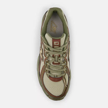 Load image into Gallery viewer, 740
