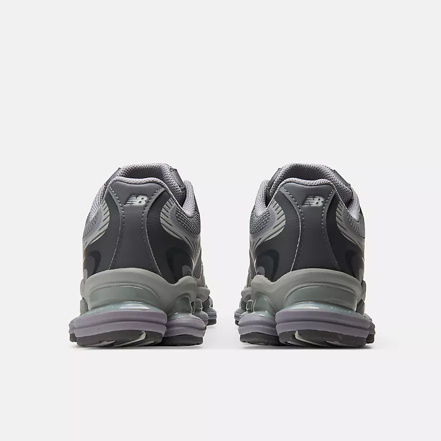 2000 - Grey Days 2026